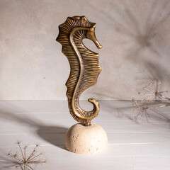 Decorative metal sea horse Sculpture for luxury home decoration