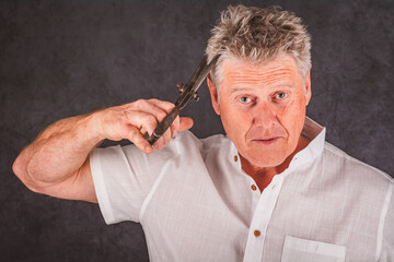 Mann, Scherre, Haare schneiden