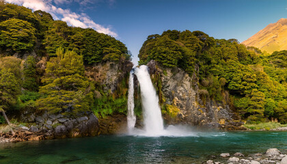 Fototapeta premium waterfall in new zealand close to queenstown and wanaka