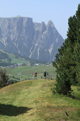 Randonn&eacute;e en couple dans les Dolomites