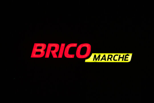 Poland, Garwolin - 1 February, 2025: Bricomarche logo sign. Brico march&eacute; offer decorating, DIY, materials, gardening and pet products lines.