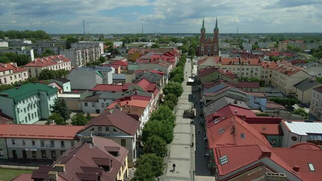 Miasto Kutno, Polska, powiat kutnowski, wojew&oacute;dztwo Ł&oacute;dzkie, ulica Kr&oacute;lewska, plac Wolności, kości&oacute;ł pod wezwaniem świętego Wawrzyńca
