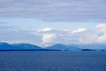 Scenic Alaskan Seascape with Majestic Mountains