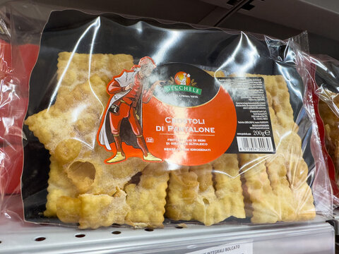Italian ciocotoli crackers in packaging on store shelf