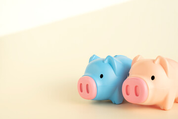 돼지 저금통과 카피공간,금융과 비즈니스 컨셉 배경