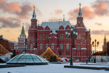Obraz premium View of the building of the Historical Museum on Red Square on a sunny winter morning, Moscow, Russia