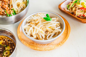 もやしのナムル