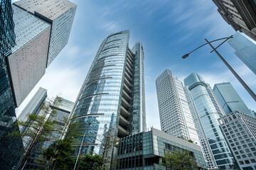 Obraz premium Majestic Skyscrapers Reaching Towards the Sky in Urban Landscape