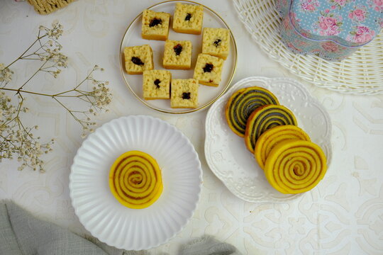 Lapis Legit Gulung is Indonesian Traditional Thousand Layered Cake Roll.