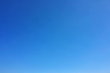 photograph a clear blue sky on a sunny day capture