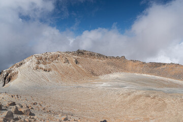 御嶽山山頂から眺める美しい景色