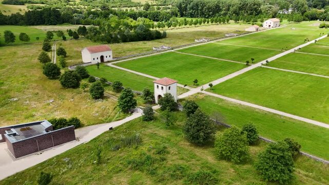 The European Archaeological Park of Bliesbruch-Reinheim is on the border of Germany and France which combines excavations from Celtic and Roman finds with exhibition and educational facilities.
