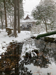 雪化粧の三千院