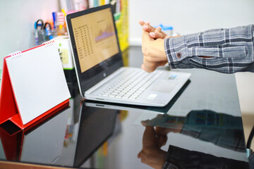 Ergonomic Rest Break at the Desk