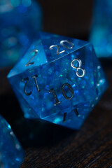 D20