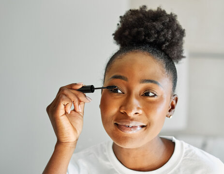 makeup woman mascara beauty portrait bathroom applying cosmetic eyelash female face care eye beautiful mirror morning young girl skin makeup make up