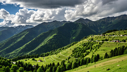 Le paysage montagneux verdoyant
