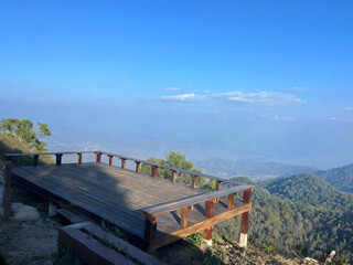 Obraz premium wooden viewing stand For mountain views and green forests