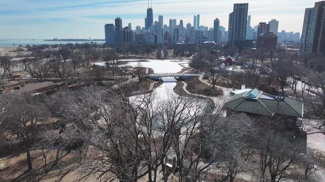 Lincoln Park At Chicago In Illinois United States. Downtown City. Leisure Park Landscape. Lincoln Park At Illinois United States. Metropolitan District. Winter Scenery.