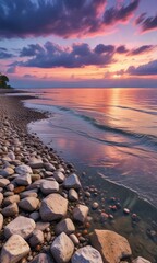 Obraz premium Lake Erie shoreline with colorful cloudy sky in Cleveland , , waterfront