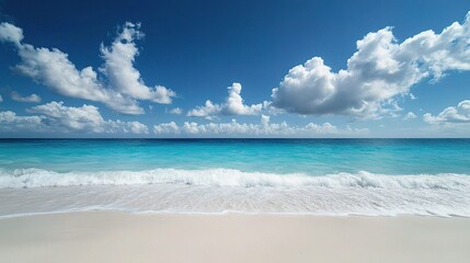 Obraz premium Vibrant Blue Ocean Horizon with White Waves and Clear Skies