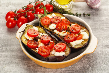 Baked eggplant with cheese and tomato