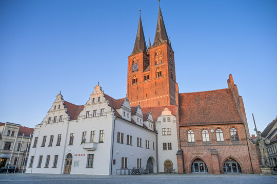 Evangelische Kirche St. Marien, Altes Rathaus, Am Markt, Stendal, Sachsen-Anhalt, Deutschland