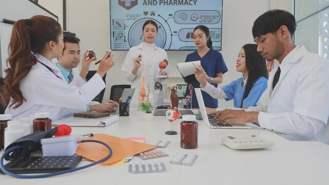 Asian medical team meeting About rickets and human internal organs, medical health concept