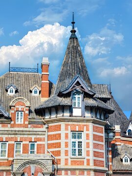 architecture, building, house, city, europe, town, old, historic, germany, sky, medieval, street, facade, travel, houses, tower, tourism, buildings, history, windows, hall, poland, architectural, bric