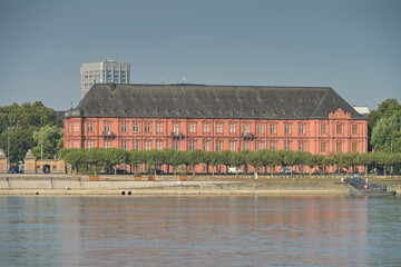 Obraz premium Rhein, Kurfürstliches Schloss, Mainz, Rheinland-Pfalz, Deutschland