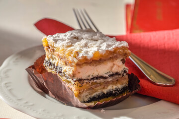 Mohnkuchen, Gebäckstück, Pasticceria La Bomboniera, Via Trenta Ottobre, Triest, Region Friaul-Julisch Venetien, Italien