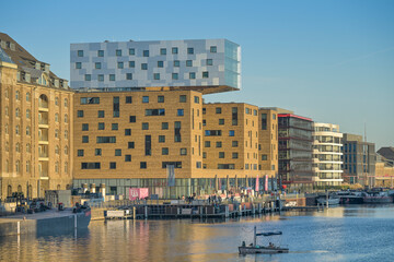 Hotel nhow, Spree, Stralauer Allee, Friedrichshain, Berlin, Deutschland © Frank