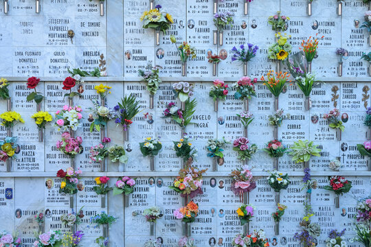 Urnengr&auml;ber, Friedhofsinsel Cimitero di San Michele, Venedig, Venetien, Italien