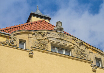 Dachgiebel, Friedrich-Bergius-Schule, integrierte Sekundarschule, Perelsplatz, Handjerystraße,...