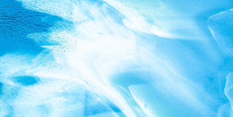 Gold, Texture, and Bold Colors in an Artistic Wallpaper