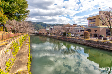 Fototapeta premium Kyoto municipal museum of Art, Okazaki canal. Japan