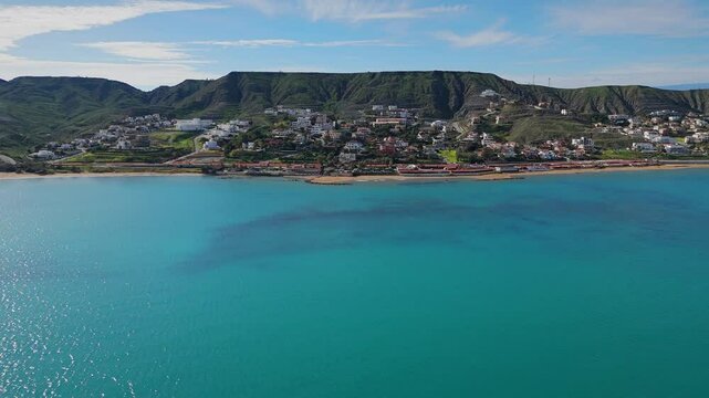 Costa della citt&agrave; di Crotone in Calabria, Italia.