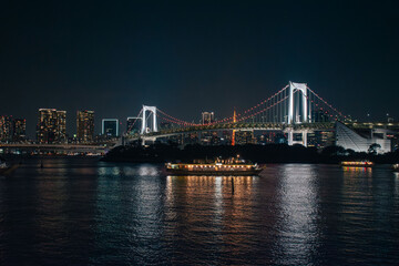 Obraz premium Odaiba Tokyo Japan, Rainbow bridge and Tokyo tower cityscape