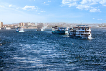 Obraz premium boats on the nile river