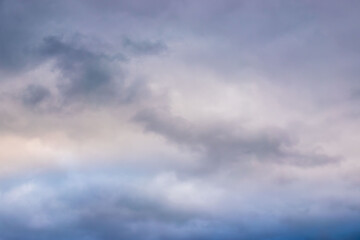 冬のドラマティクな曇り空03