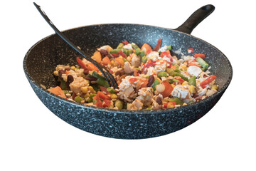 danie z ryżu i warzyw przygotowane na patelni © siwyk