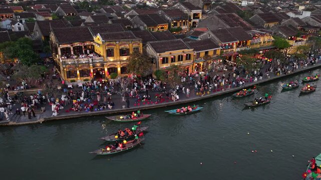 Dji Mavic air 3s - Hoi An ancient town seen from above at night