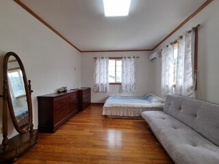 Antique and comfortable bedroom room