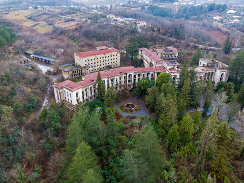 Abondoned sanatorium Medea in Tskaltubo