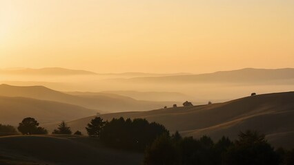Obraz premium Golden Dawn in the Mountain Mist