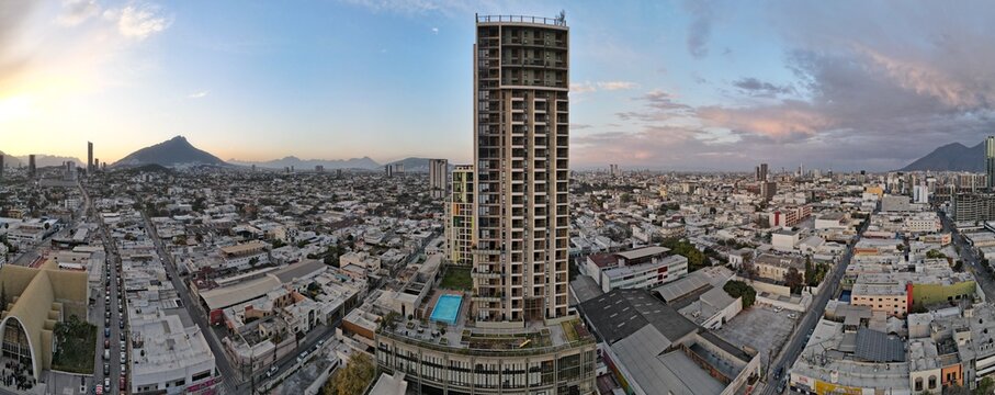 edificios del centro de Monterrey 