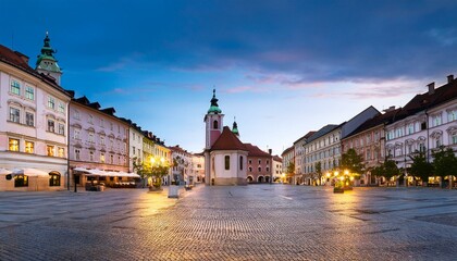 Fototapeta premium slovenia ljubljana empty presernov trg square at dusk