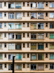  Fachada urbana de predio geometrica abstrata  em São Paulo, Brasil