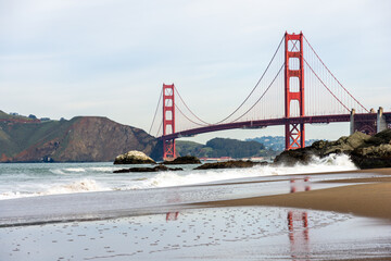 Beautiful Golden Gate Bridgeand its reflectionin water