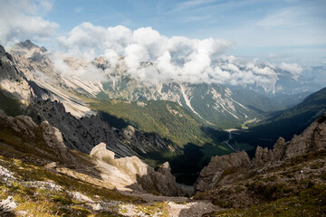Eppzirler Scharte, Karwendel mountains, Solsteinhaus hut on Karwendel Hohenweg, Austria